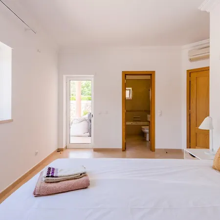 Casa Rosa1 At Boavista Lagos