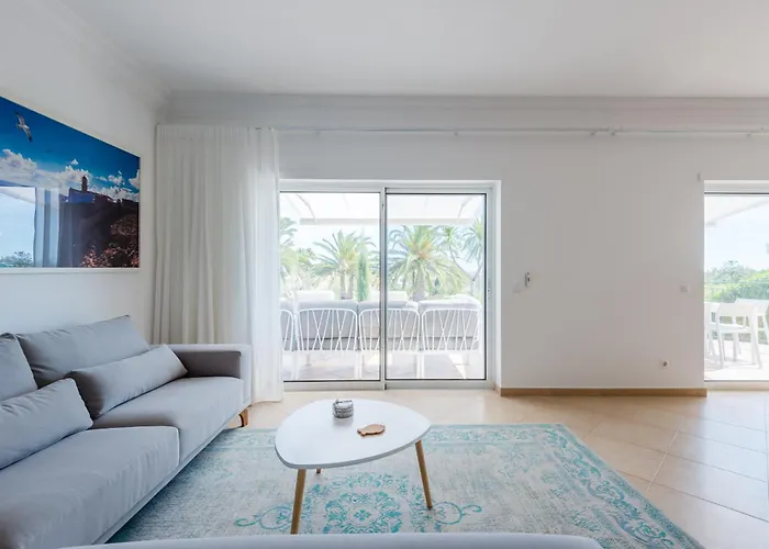 Villa Casa Rosa1 At Boavista Lagos